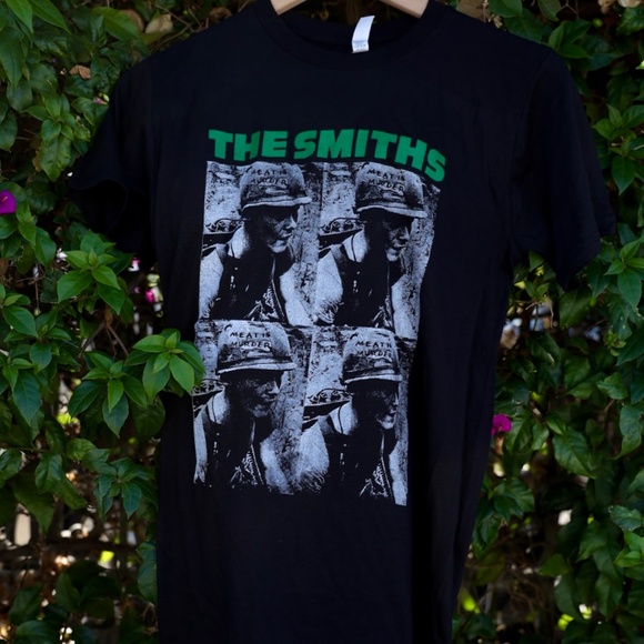 THE SMITHS GRAPHIC SOLDIERS BLACK TSHIRT - Picture 1 of 2